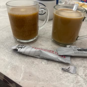 Nescafe 2’si 1 Arada Sticklerde Çözünmeme Ve Süt Gibi Bozulmuş Görünüm