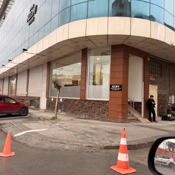 ALL Day Mağazası Önünde Doblo Araçla Servis Parkı Engellendi