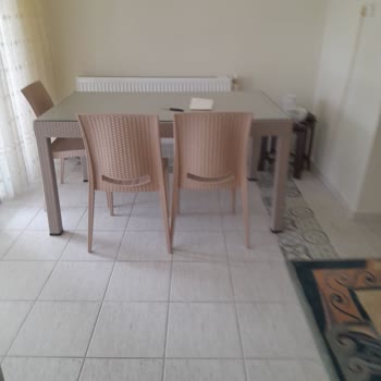 Cappuccino Renkli Sandalyeler Turuncuya Geldi Değişim Talebi