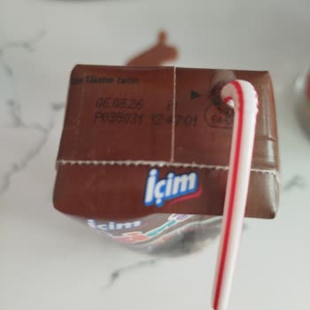 İçim Şişmiş Paket, Bozuk Süt Çocuğa Tehlike