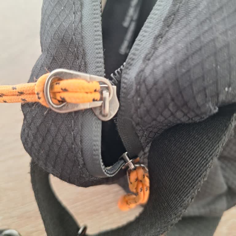 Garanti Çantamda Fermuar Arızası Kargo Ücreti Talebine İtiraz