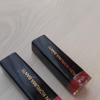 Kusurlu Ve Hijyenik Olmayan Rujlar Teslim Edildi, N11 Müşteri Hizmetleri Cevapsız