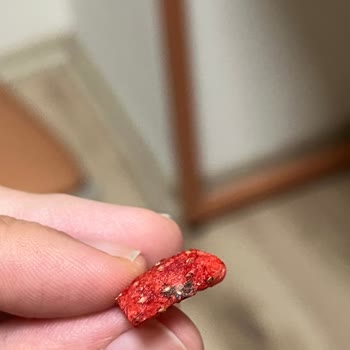 Pols Freeze Fruit Mix'te Çilek Dilimlerinde Siyah Lekeler Ve Küçük Parçalar: Hijyen Şikayeti