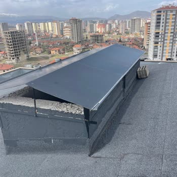 Yıldırım Beyazıt Mahallesinde Çatıdaki Yapısal Güvenlik Sorunları Ve Acil Çözüm Talebi