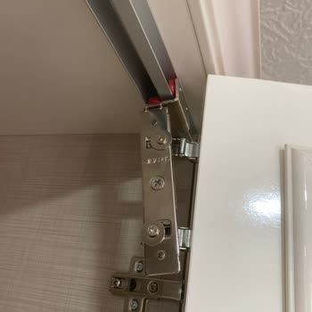 Geciken Teslimat, Kırık Gardırop Ve Hatalı Kurulum