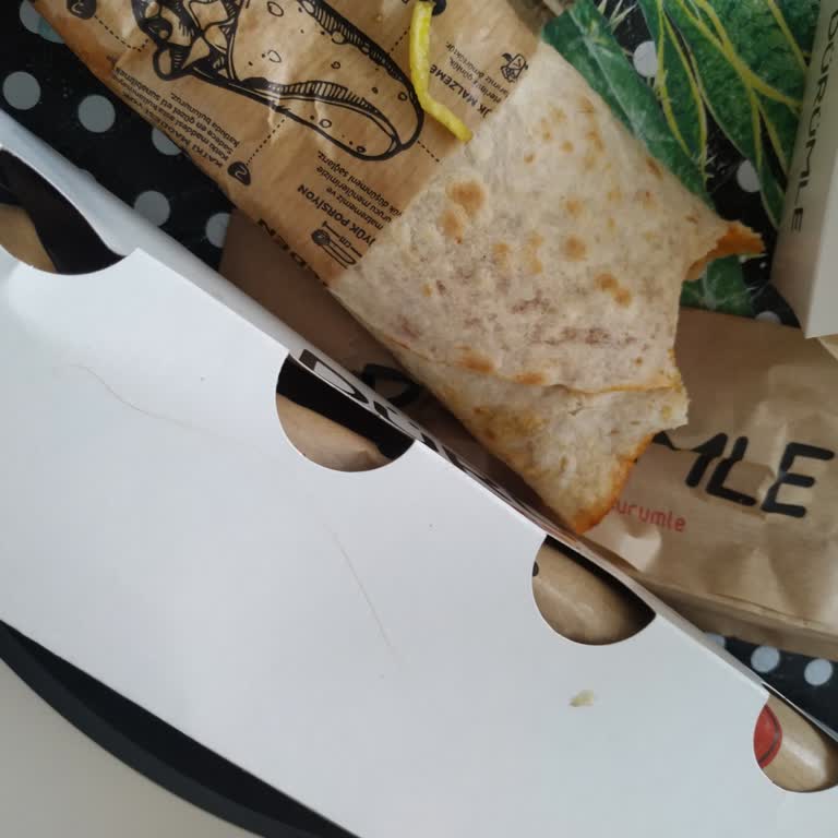 Hijyen Sorunu: Dürümde Saç Ve Ücret İadesi Talebi