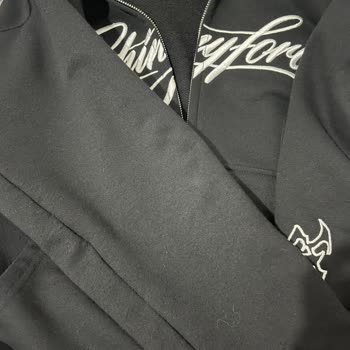 Kısa Sürede Deforme Olan Sweatshirt Ve Şirketin Cevapsızlığı