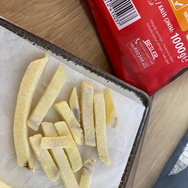 Superfresh Dondurulmuş Patates Ürününde Siyah Parçalar Ve Hijyen Endişesi