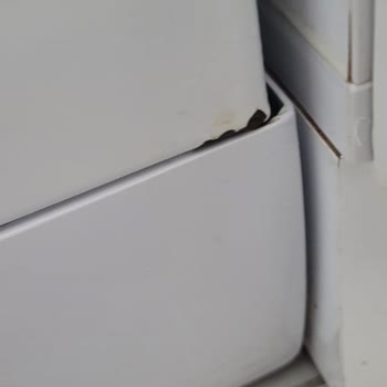 Beko Bulaşık Makinesindeki Paslanma Ve Boya Dökülmesi Nedeniyle Değişim Talebi