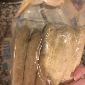 Küflü Kedi Dili Ürünü Satışı: Kim Market Ve Pesotti Hakkında Şikayet