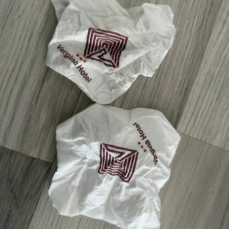 Boyner Montunda Kullanılmış Kağıt Mendil Bulundu