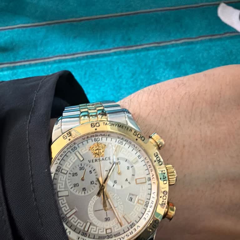 Versace Saatim Sürekli Duruyor Ve Değişim İstiyorum