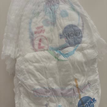 Molfix Külot Bezlerinde Baskı Hatası Ve Bel Kısmının Erken Kopması