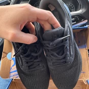 Intersport'tan Gelen Ayıplı Ayakkabı Ve Tekrarlanan İade Reddi