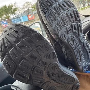 Intersport'tan Gelen Ayıplı Ayakkabı Ve Tekrarlanan İade Reddi