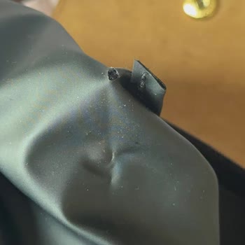 Kısa Sürede Yırtılan Longchamp Çanta İçin Tam Değişim Talebi