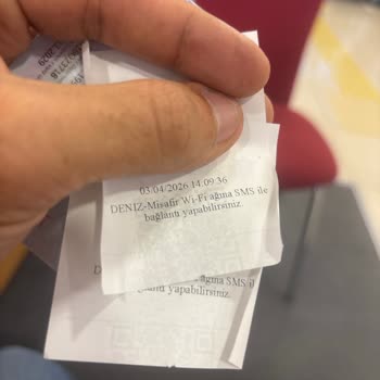 Denizbank Mersin Şubesinde 45 Dakika Süren İşlem Sırasının Yavaşlığı