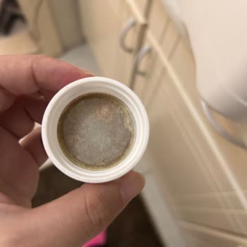 Küflü Kapağındaki Bebek Deterjanı Sağlık Korkusuna Yol Açtı