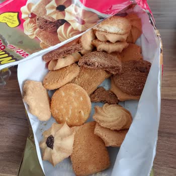 Migros'tan Aldığım Ülker Kurabiyeleri Kırık Ve Dağılmış