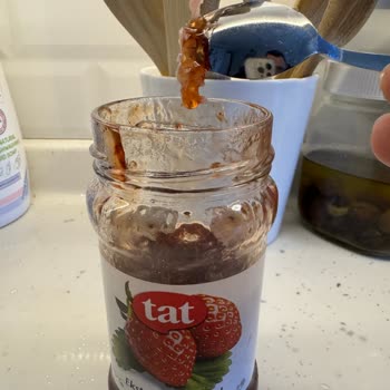 Çilek Reçelinde Çuval Parçası: Çocuk Güvenliği Ve Kalite Kontrol Sorunu