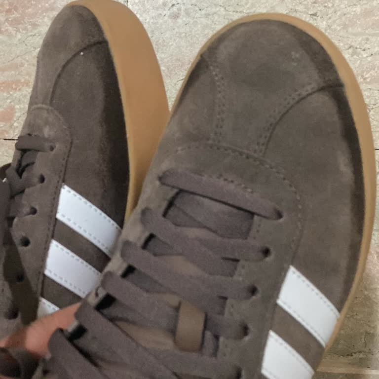 Ayakkabıda Boya Atması Mağazanın Reddi Ve Değişim İsteği