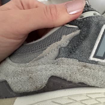 Crispy Sneakers'ta Yanlış Boy, Kusurlu Ürün Ve İade Gecikmesi