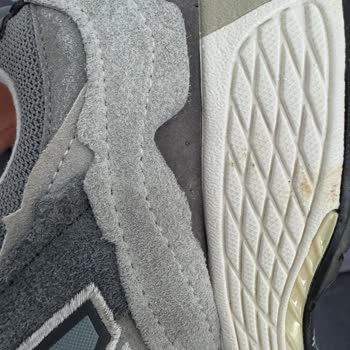 Crispy Sneakers'ta Yanlış Boy, Kusurlu Ürün Ve İade Gecikmesi