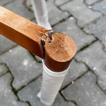 Ella Mobilya’da Kırık Sandalyeler Ve Yanlış Renk Masa Ayakları İçin Cevapsız Değişim