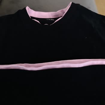 Yıkama Sonrası Renk Atması Yaşayan Siyah Tişört Değişim Talebi