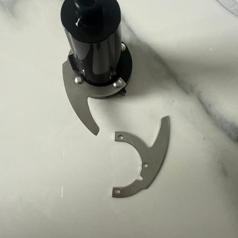 Kiwi Mini Doğrayıcıda Bıçak Yerinden Düşmesi Ve Ücretsiz Değişim Talebi