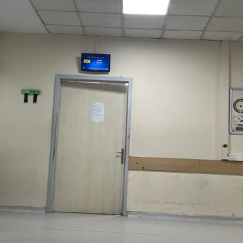 Acil Serviste 3 Saat Bekleme Ve Personel İhmalı