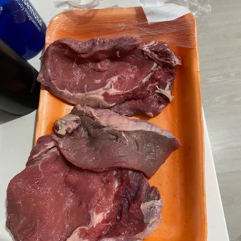 Migros Yemek’ten Bozuk Antrikot İçin Tam İade Talebi