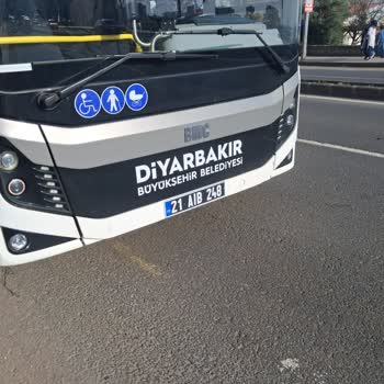 Şoförün Geç Gelmesi, Aşırı Dolu Otobüs Ve Agresif Tutumu