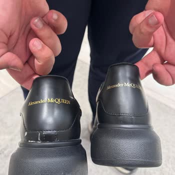 Voyagebrandsvip Satıcı Beni Engelledi Ve Hiçbir Şekilde Dönüş Yapmadı