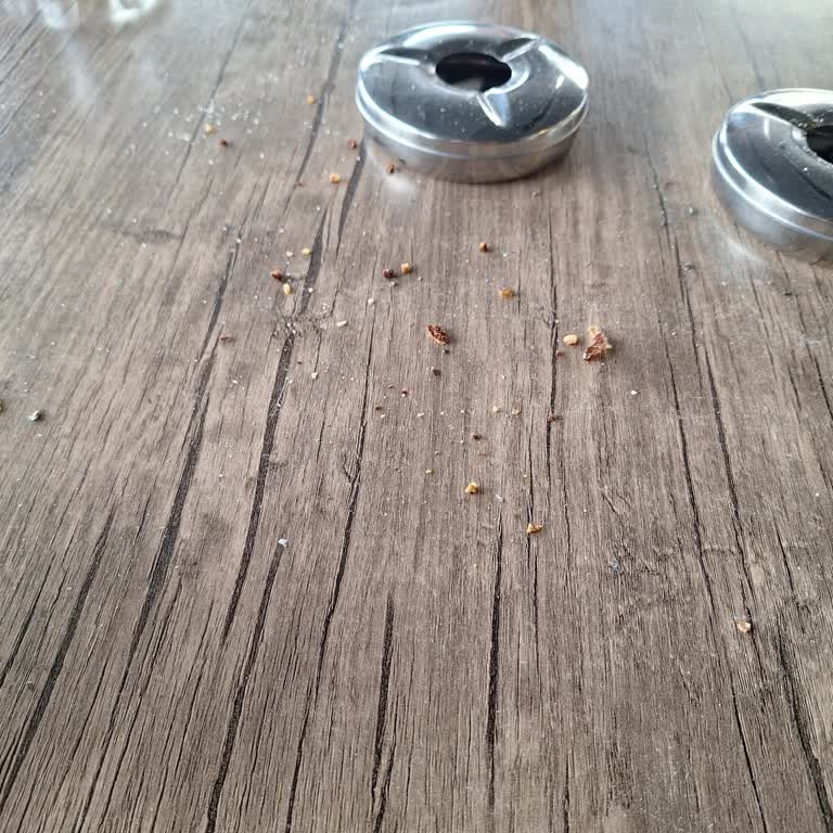 Pastacım Şubesinde Garsonun Saygısız Ve İlgisiz Tavırları