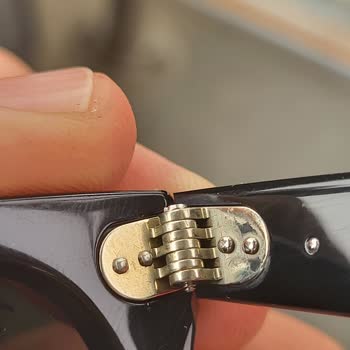 Opmar Optik Aşınmış Menteşe Ve Çizik Çerçeve, Yetersiz Müşteri Hizmeti