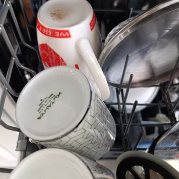 Vestel Bulaşık Makinesinin Cam Ürünleri Çizmesi Ve Servisin Çözüm Sunamaması