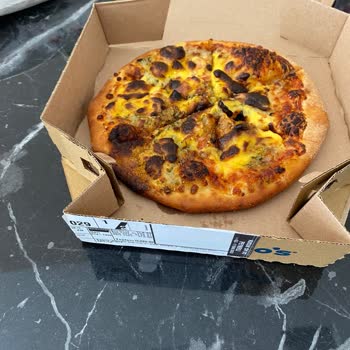 Domino's Şubesinde Yanık Pizza, Güvenim Sarsıldı