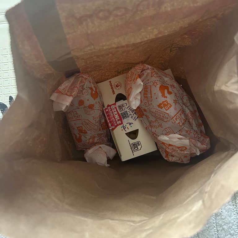 Bursa Nilüfer Popeyes Şubesinde 760 TL Ödemeli Siparişte Ürün Eksikliği Ve İade Talebi