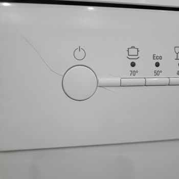 Panel Çatlamaları Üçüncü Kez Tekrarlıyor, Kalıcı Çözüm Ve Ürün Değişimi İstiyorum