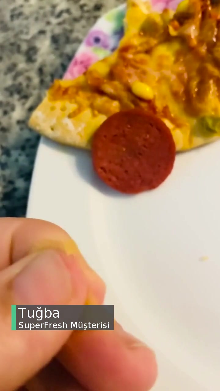 Superfresh Paketli Pizza İçinden Çıkan Madde videonun kapak resmi