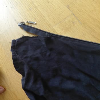 Namaz Elbisesi Bir Hafta İçinde Pamuklandı, Fermuarı Çöktü Ve İade Reddi