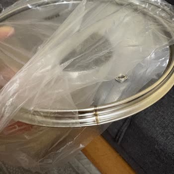 Kahramanlar Tencere Setinde Küflü Kulplar, Satıcı Ve Markadan Yanıt Yok, İade Talebi