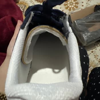 Yanlış Renk Ve Açılmış Kenarlı Adidas Ayakkabıda Satıcıdan Cevap Yok