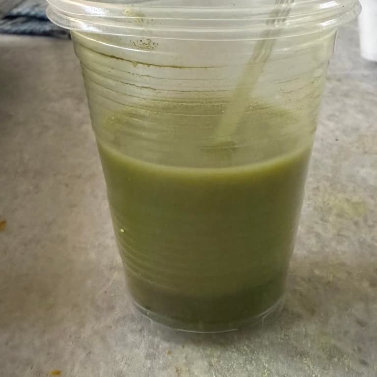 Café Crown Matcha Çilek'te Çözünmeyen Toz Ve Kötü Tat