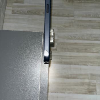 Garanti Kapsamındaki Magsafe Kılıfının Kısa Sürede Aşınması Ve Servisin Çözüm Sunmaması