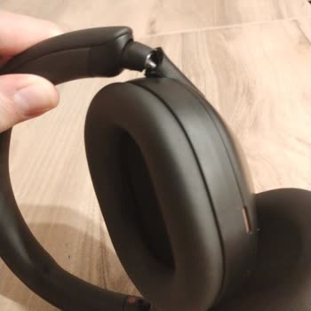 WH-100XM5 Kulaklıkta Bağlantı Noktasından Kırılma Ve Ücretsiz Değişim Talebi