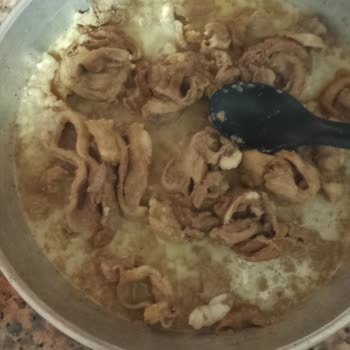 @izmrrkoko35 2.500 TL'lik Kampanya Siparişinde Eksik, Bayat Ve Hijyenik Olmayan Ürünler