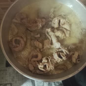 @izmrrkoko35 2.500 TL'lik Kampanya Siparişinde Eksik, Bayat Ve Hijyenik Olmayan Ürünler