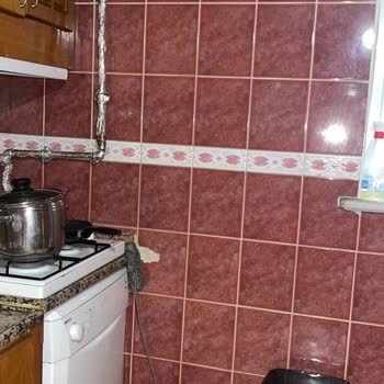 Turkcell Çatı Ekipmanları Nedeniyle Kırılan Çatı İçin Acil Yenileme Talebi